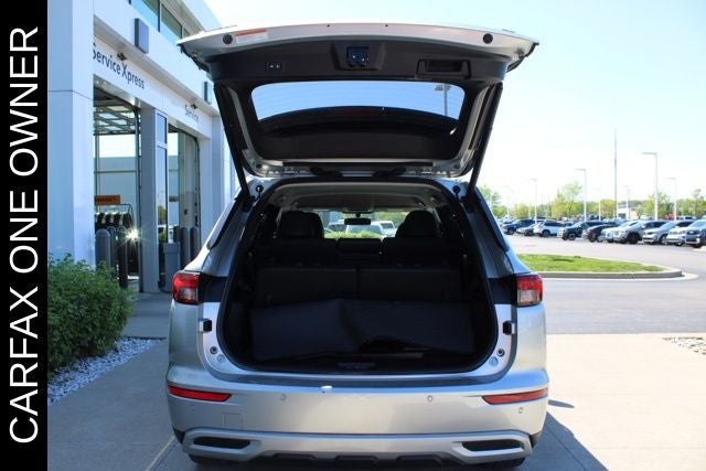 2023 Mitsubishi Outlander SE