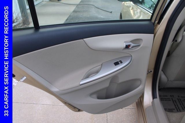 2011 Toyota Corolla LE