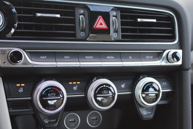 2023 Genesis G70 2.0T