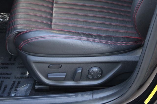 2023 Genesis G70 3.3T