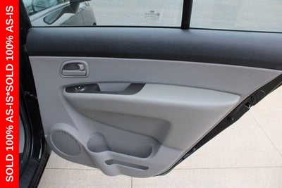 2009 Kia Rondo LX Base