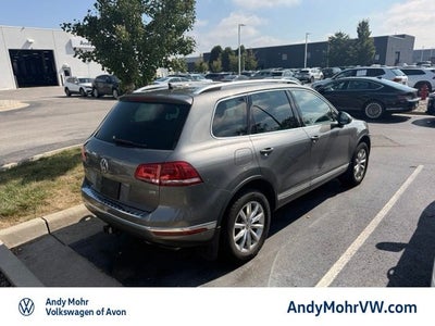 2016 Volkswagen Touareg VR6 FSI Executive