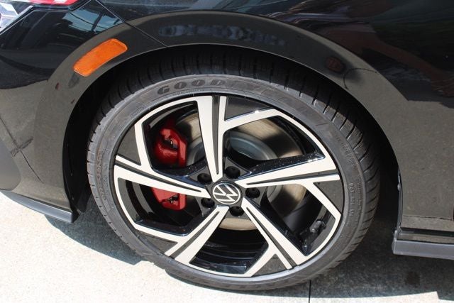 2025 Volkswagen Golf GTI 2.0T SE