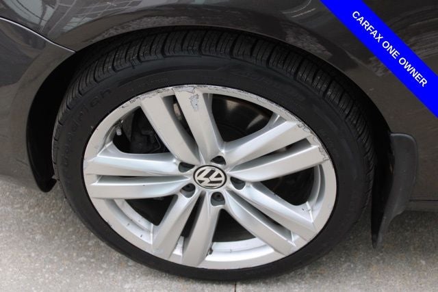 2015 Volkswagen Eos Executive Edition