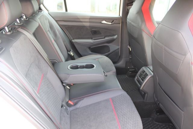 2026 Volkswagen Golf GTI 2.0T SE